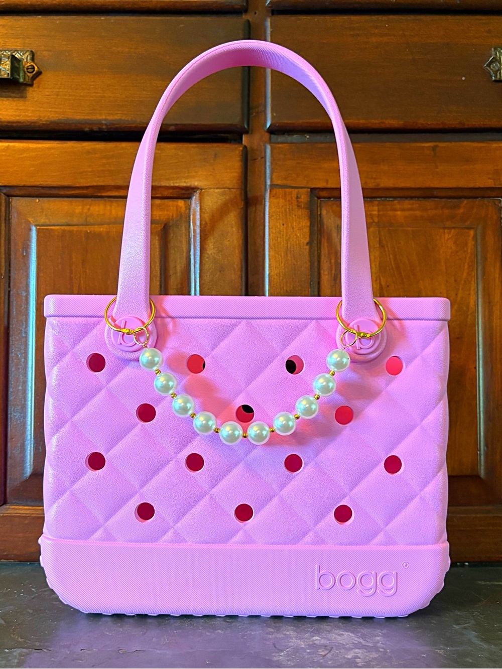 ♥️💖 Bogg Quilted Pink Taffy Bitty & Large Pearl Bag Chain Charm Bougie Bogg NWT